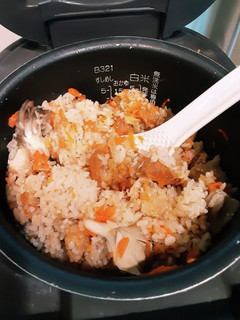 簡単!男子ががっつく鶏の炊き込みご飯-レシピのメイン写真
