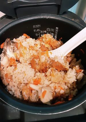 簡単！男子ががっつく鶏の炊き込みご飯-レシピのメイン写真