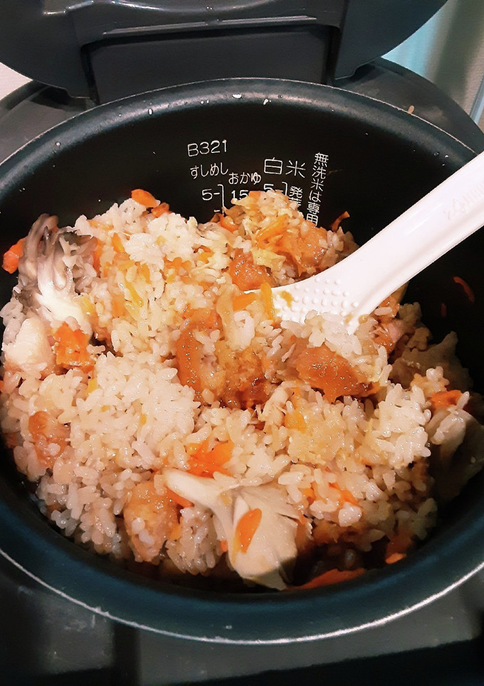簡単！男子ががっつく鶏の炊き込みご飯-レシピのメイン写真