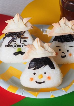 こどもの日に！兜をかぶったおにぎり-レシピのメイン写真
