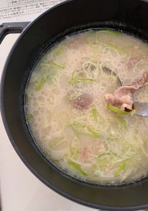 牛すじのゆで汁でコムタン風スープ-レシピのメイン写真
