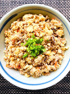 豚そぼろと合わせた おから丼-レシピのメイン写真