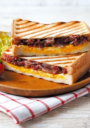 コンビーフのホットサンド-レシピのメイン写真
