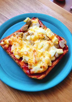 ちょっと贅沢な朝食☆エッグチーズトースト-レシピのメイン写真