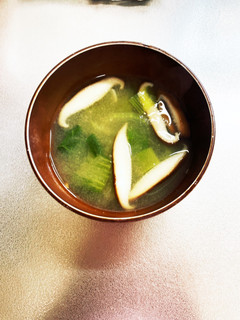 青梗菜とネギと椎茸の麹味噌汁-レシピのメイン写真