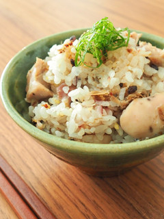 液体塩こうじで鶏肉の炊き込みだしご飯-レシピのメイン写真