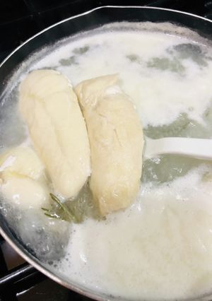 誰でも簡単　ふっくら柔らかい鶏肉の茹で方-レシピのメイン写真