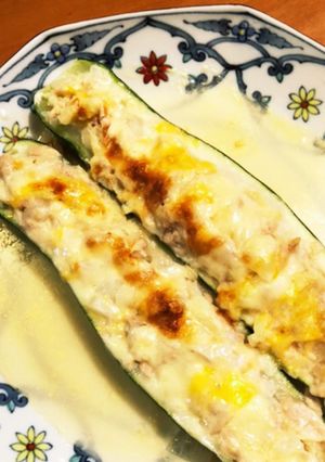 ズッキーニ　ツナチーズボート-レシピのメイン写真