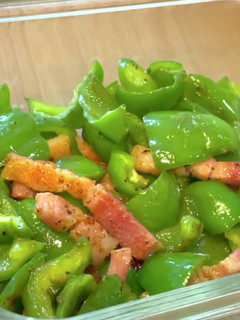 材料たった2つ♬ベーコンとピーマン炒め物-レシピのメイン写真