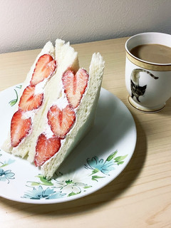 萌え断♡ハート苺deフルーツサンド-レシピのメイン写真