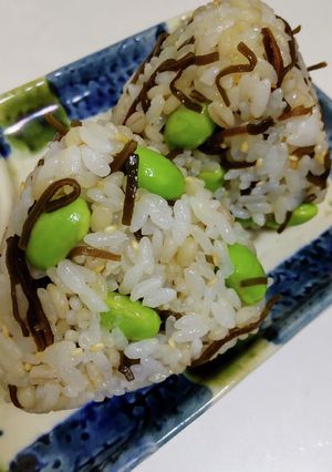 もち麦入り枝豆ごはん＊混ぜご飯＊おにぎり-レシピのメイン写真