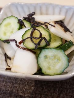 管理栄養士のかぶときゅうりの塩昆布和え-レシピのメイン写真