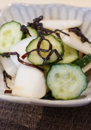 管理栄養士のかぶときゅうりの塩昆布和え-レシピのメイン写真