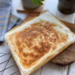 รูปของ 卵焼き器で♪【米粉パン】