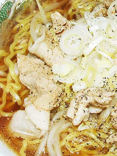 ゆで豚ラーメン(市販の生麺とスープ)-レシピのメイン写真