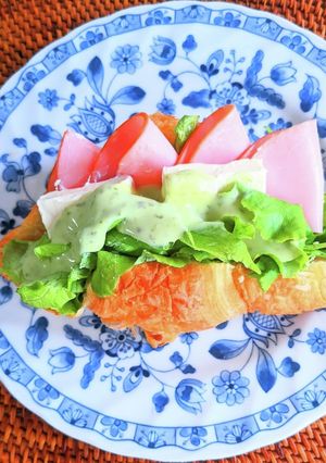 ハムとクリームチーズのバジルサンド-レシピのメイン写真