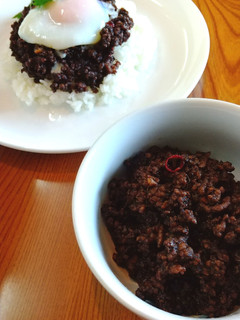ご飯にも麺にも!濃厚黒にんにく肉みそ-レシピのメイン写真