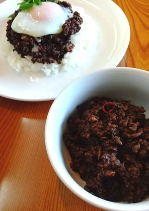 ご飯にも麺にも！濃厚黒にんにく肉みそ-レシピのメイン写真