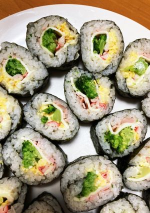 冷蔵庫にあるものでサラダ巻き(^-^)-レシピのメイン写真
