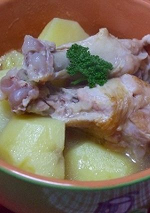 鶏手羽元とジャガイモのホッコリスープ煮-レシピのメイン写真