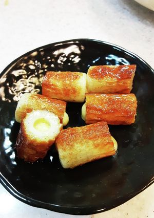 お弁当に♪チーズチクワのカレー粉コロコロ-レシピのメイン写真