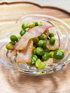 えんどう豆とベーコン炒め-レシピのメイン写真