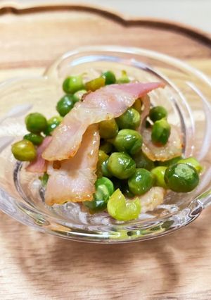 えんどう豆とベーコン炒め-レシピのメイン写真