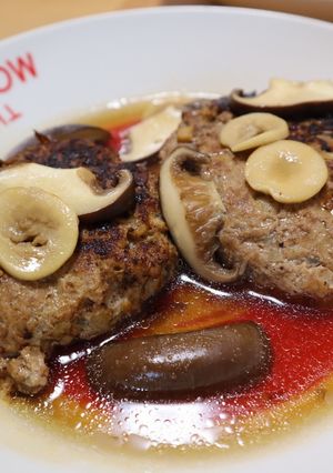 【野菜ソムリエ】本しめじソースハンバーグ-レシピのメイン写真