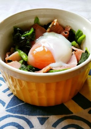 ほうれん草ベーコンの温玉のせ♪-レシピのメイン写真