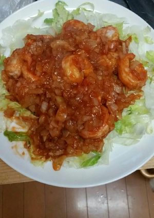 新玉ねぎでボリュウム満点のエビチリ-レシピのメイン写真