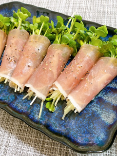 超簡単☆かいわれ生ハム巻-レシピのメイン写真