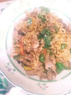 ヘルシーに!豚肉と野菜と椎茸の焼きそば-レシピのメイン写真