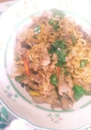 ヘルシーに!豚肉と野菜と椎茸の焼きそば-レシピのメイン写真