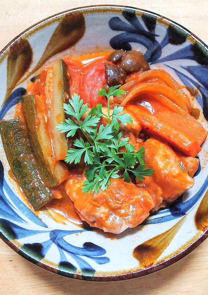 鶏もも肉とズッキーニのトマト煮-レシピのメイン写真
