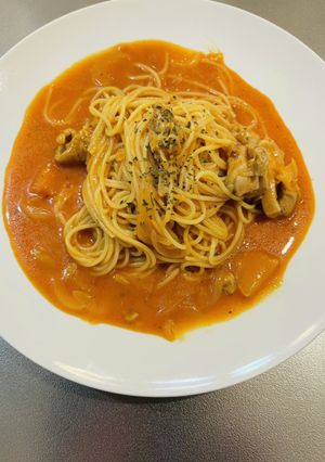 トマトジュースで作るトマトクリームパスタ-レシピのメイン写真