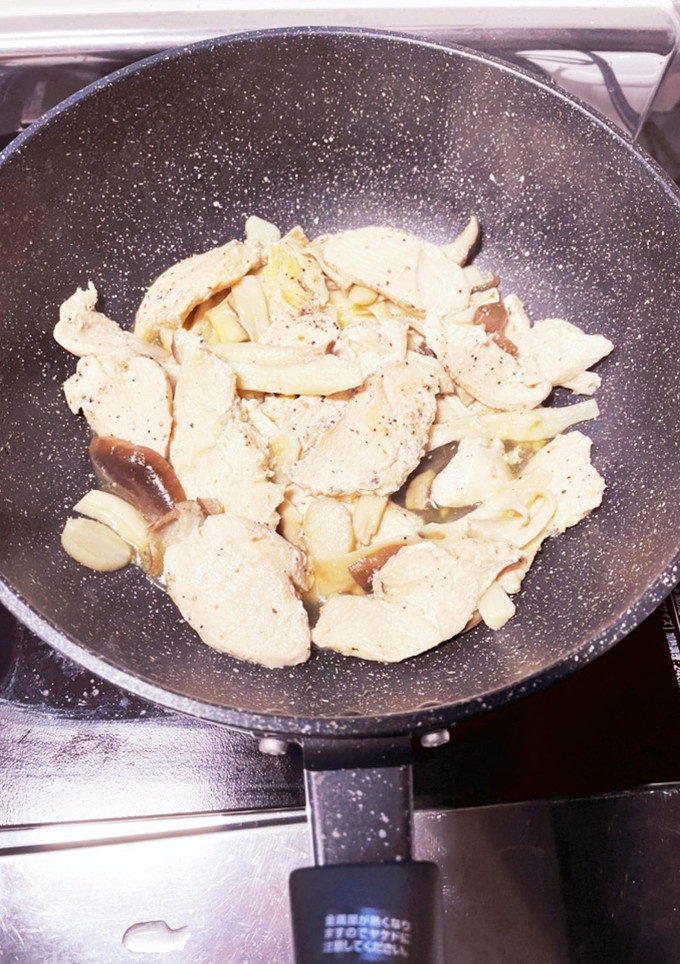 ズボラ男の鶏むね肉とエリンギの漬け焼き-レシピのメイン写真