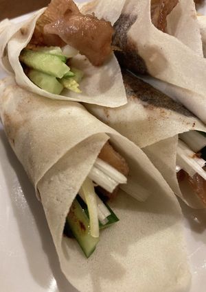 市販の鶏そぼろと鶏皮でかなり北京ダック-レシピのメイン写真