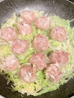 キャベツと蒸し焼き焼売-レシピのメイン写真