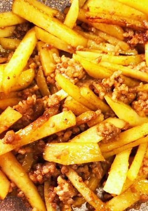 冷めても美味！ジャガイモ挽肉のカレー炒め-レシピのメイン写真
