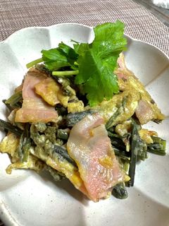わらびとベーコンの卵とじ-レシピのメイン写真
