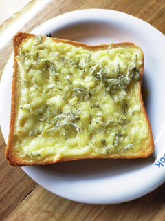 簡単!朝ごパン!しらすチーズパン-レシピのメイン写真