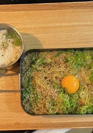 メスティンで作る油そばキャンプ飯定食-レシピのメイン写真