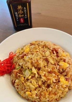 焼肉のたれで ガーリック五目チャーハン-レシピのメイン写真