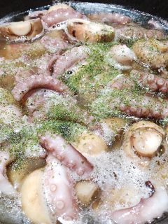タコのアヒージョ-レシピのメイン写真