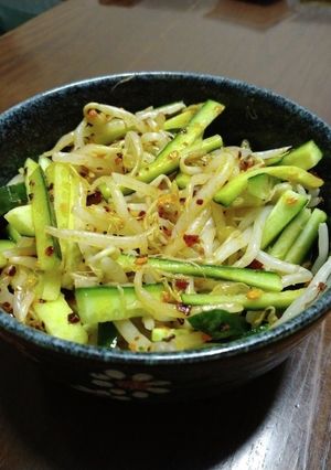 もやしの食べる辣油和え-レシピのメイン写真