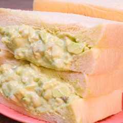 A picture of アボカドタルタルサンド.