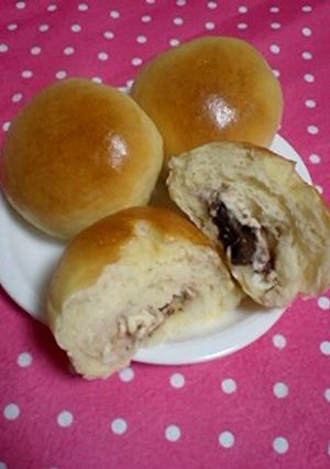 苺チョコクリームチーズ★フワフワパン-レシピのメイン写真
