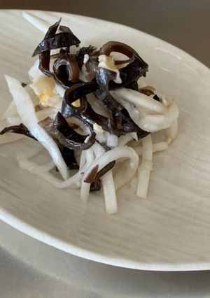 胡麻香る蕪と木耳とササミの和え物-レシピのメイン写真
