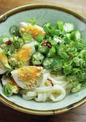 玉子のナムルとオクラの混ぜうどん-レシピのメイン写真