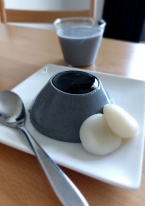 黒ごまプリン-レシピのメイン写真
